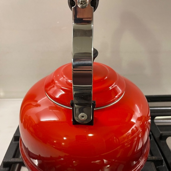 Le Creuset Classic Teakettle in Flame - Picture 4 of 7